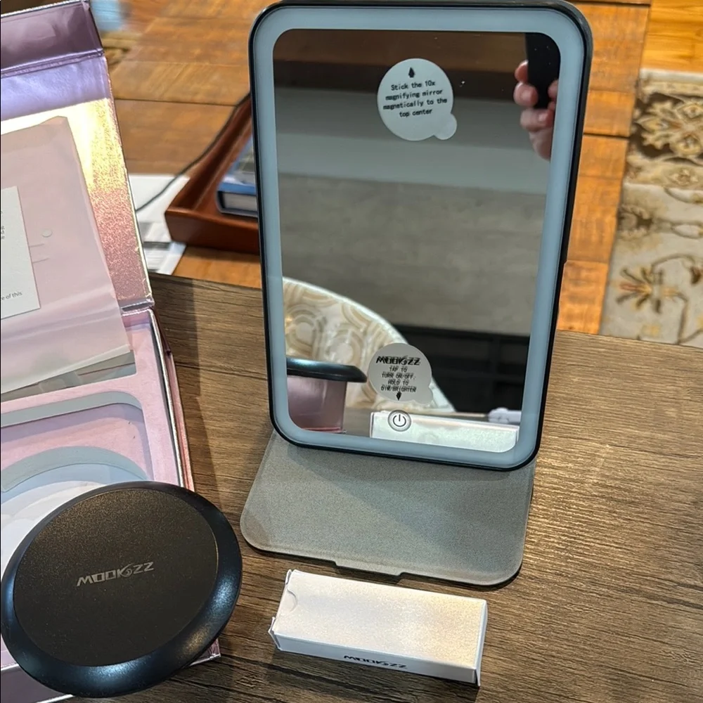 Mookzz Rechargeable LED Travel Mirror